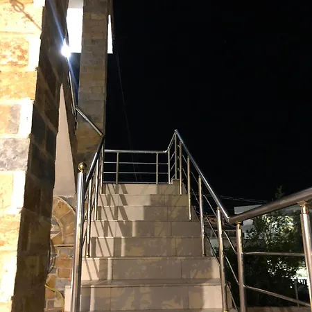 Comfy Εξαμίλιο